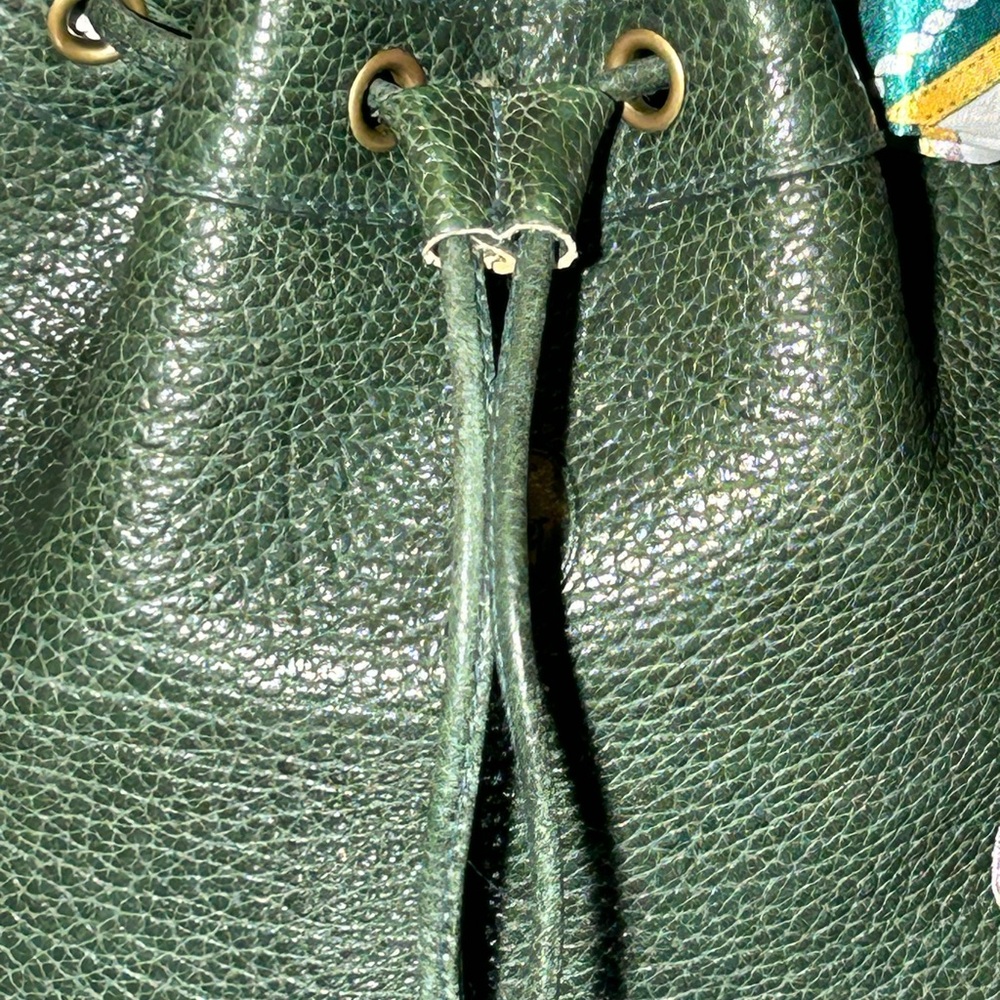 Ralph Lauren Green Leather Bucket Bag 13 “ x 9.5” x 5” w/bag scarf EUC - Picture 4 of 16